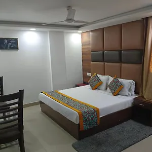 Hotel Aerotech Suite Отель